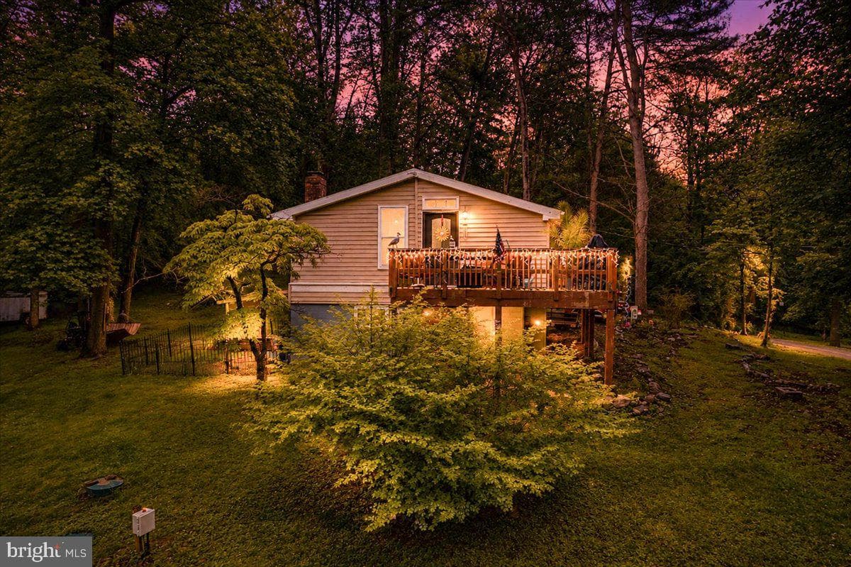 123 Walters Way
