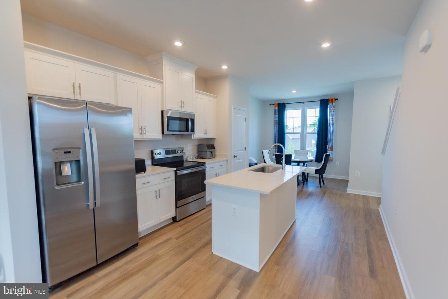 50 Coolidge Ave photo 8
