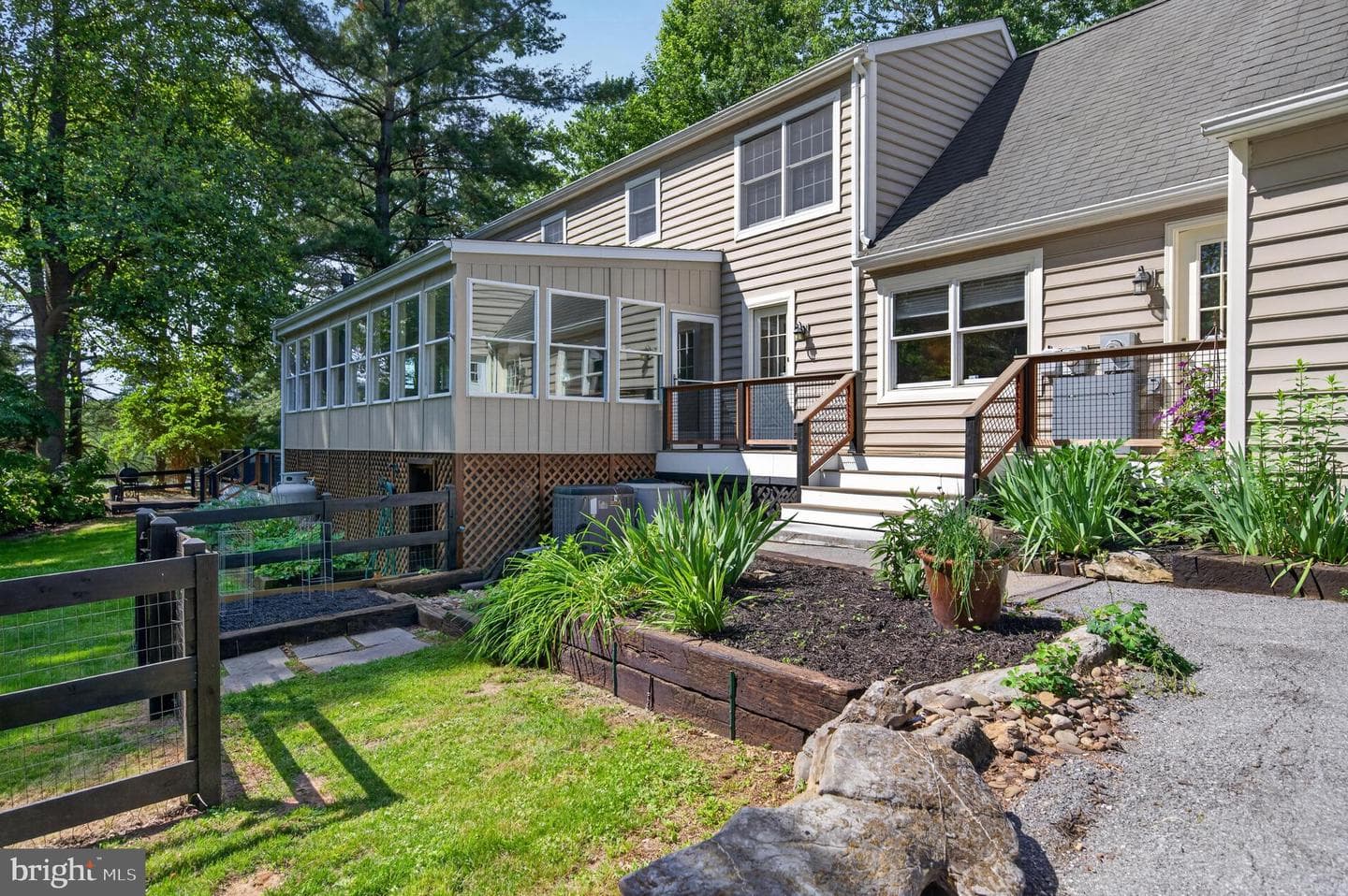 266 Shepherd Lane photo 16