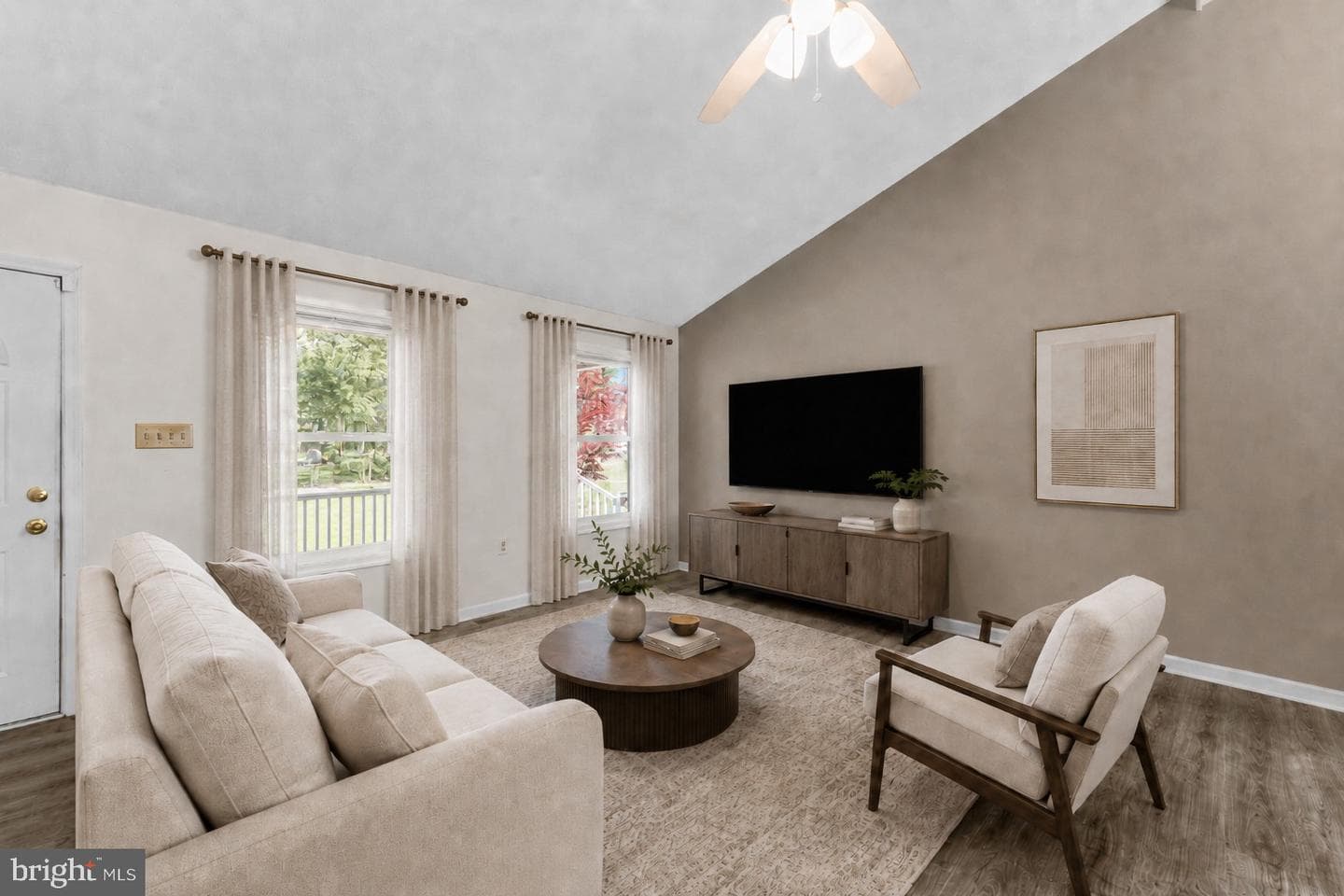 441 Palomino Place photo 3
