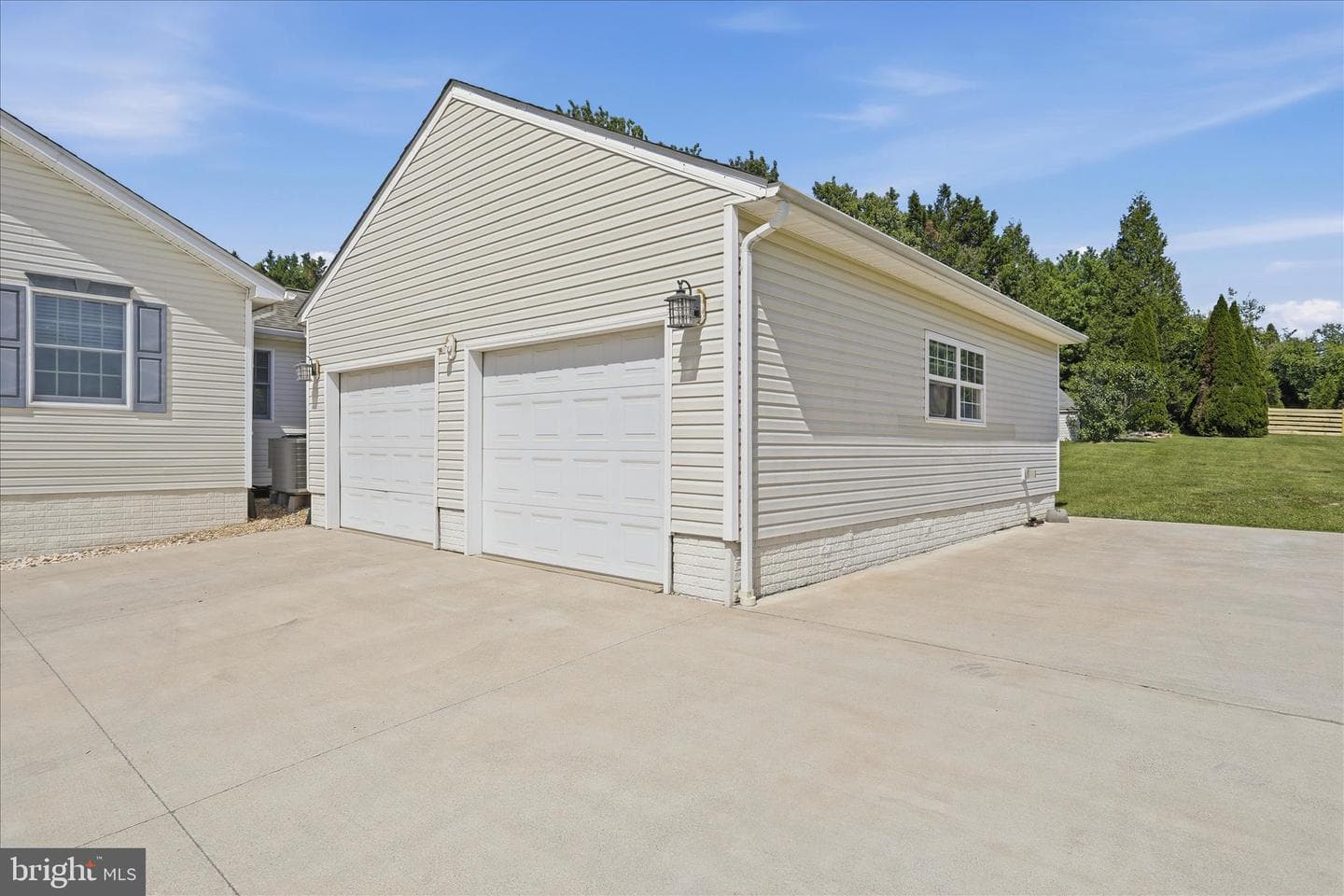 97 Veronica Court photo 16