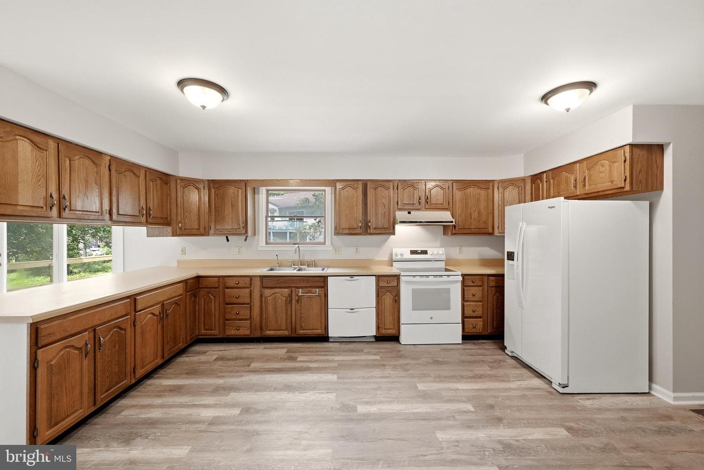 105 Fenway Drive photo 12