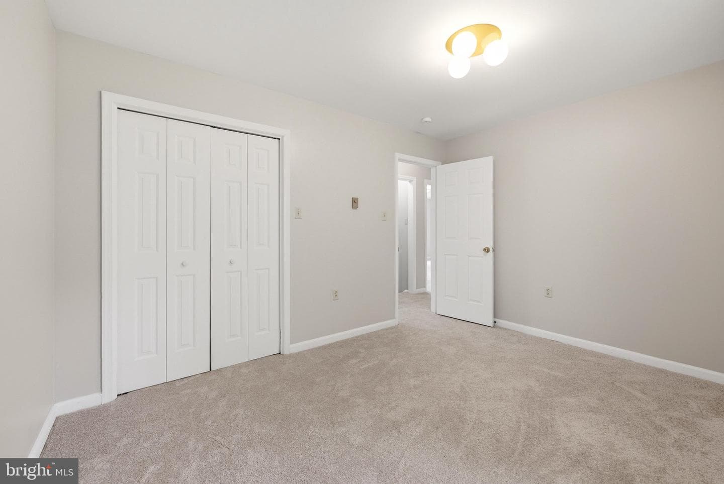 105 Fenway Drive photo 29