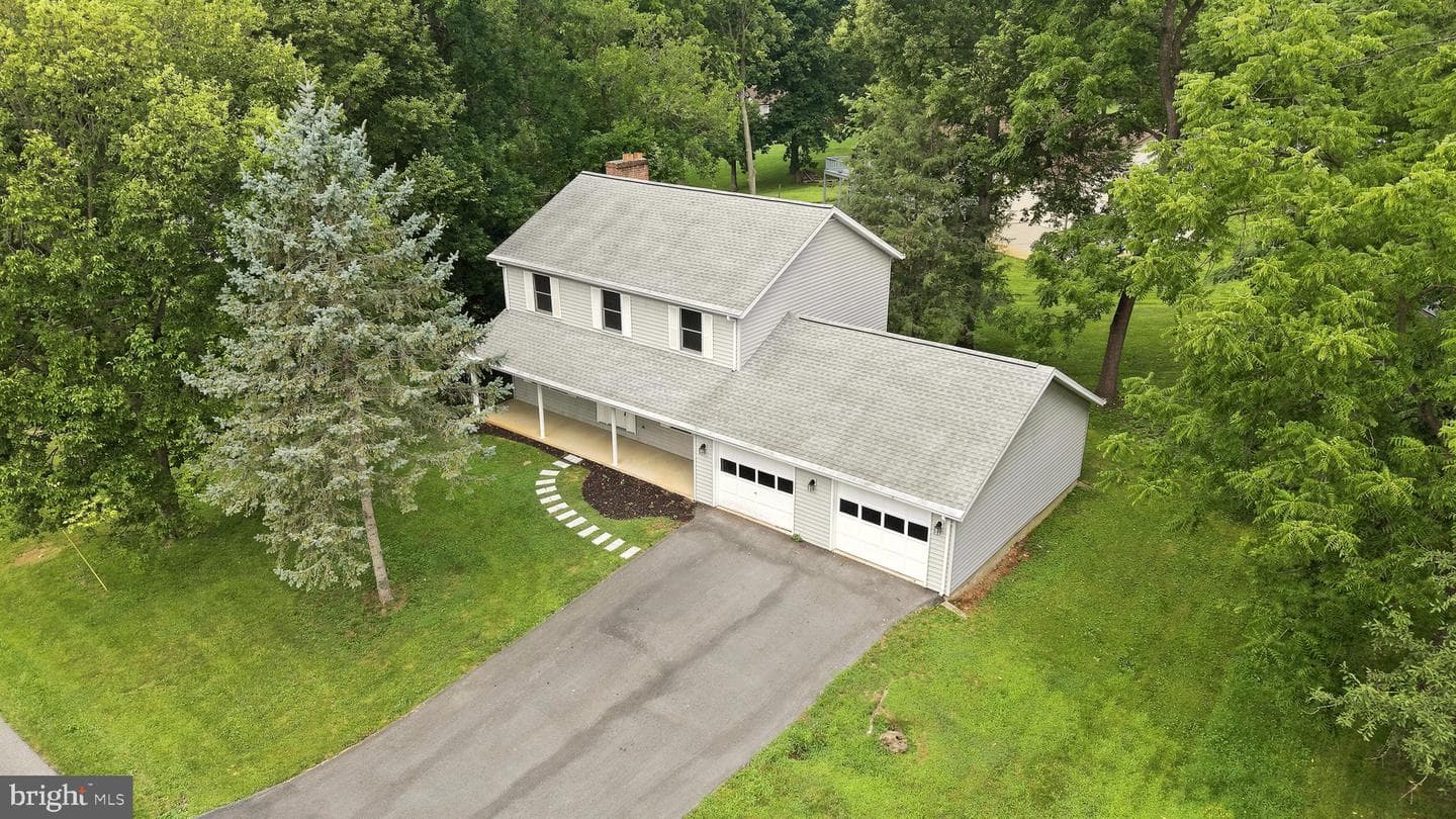 105 Fenway Drive photo 53