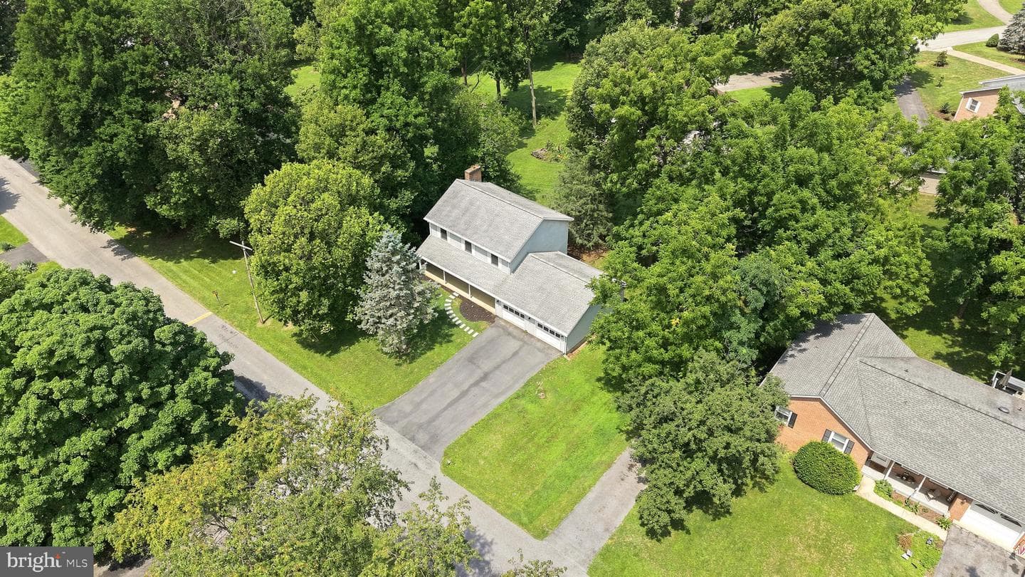 105 Fenway Drive photo 54