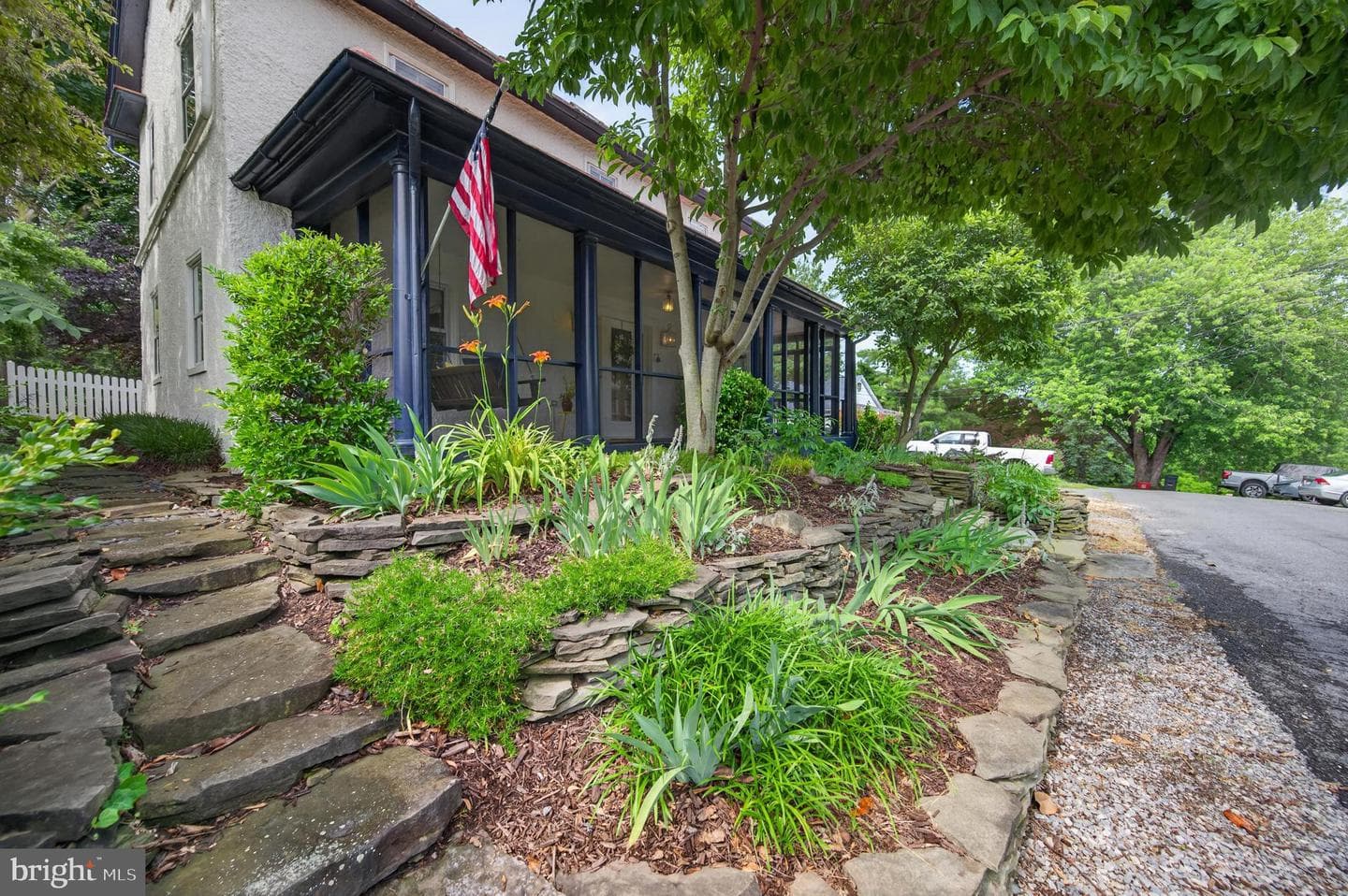 821 E Ridge Street photo 4
