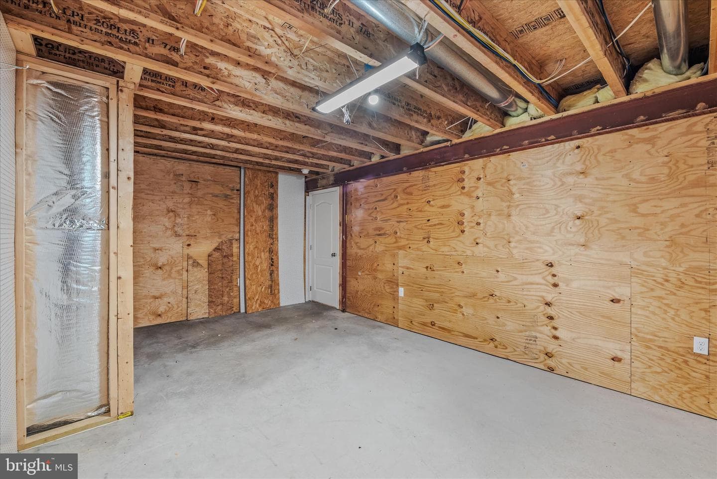 220 Lewis Washington Drive photo 33