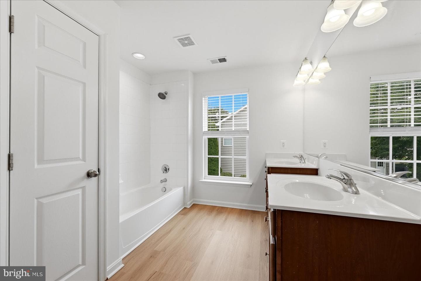 523 Prospect Hill Boulevard photo 13
