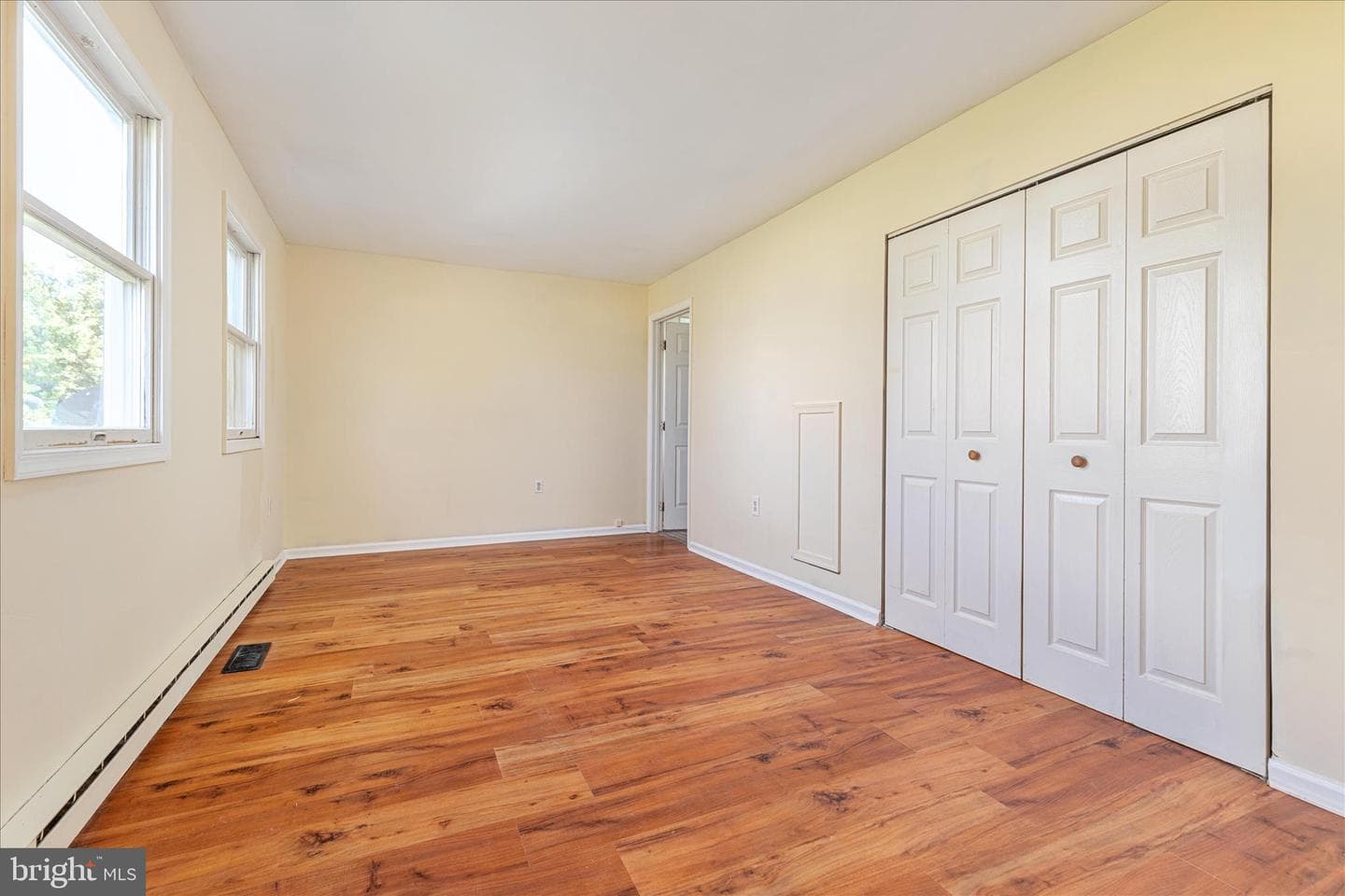 82 Pond Road photo 17