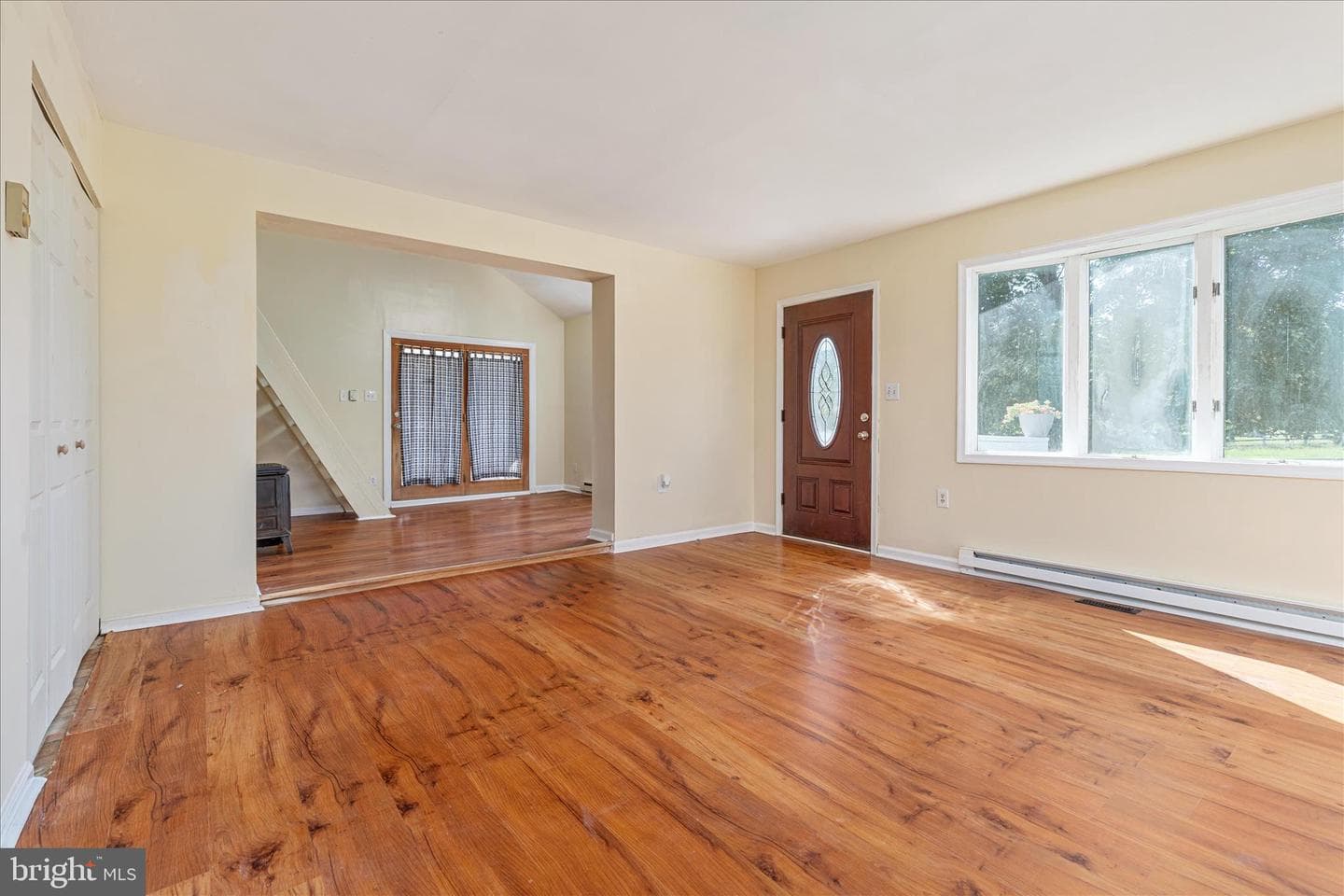82 Pond Road photo 4