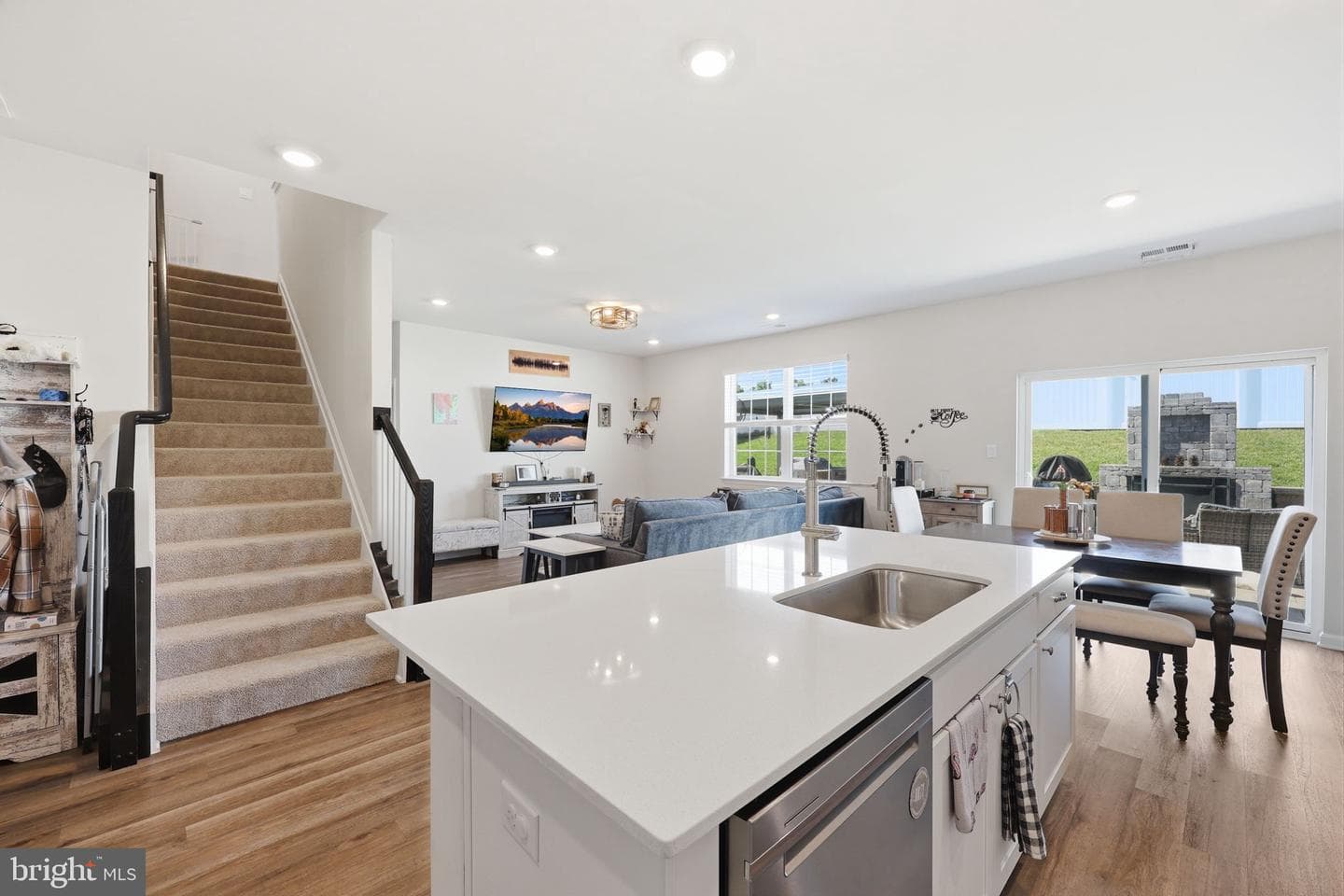 313 Atkinson Street photo 53
