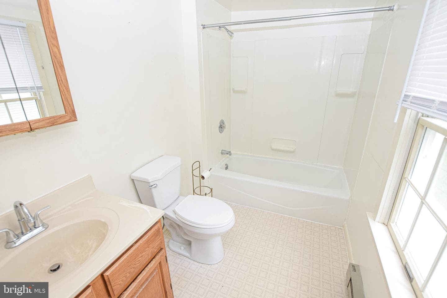 17 Old Prospect Avenue photo 11