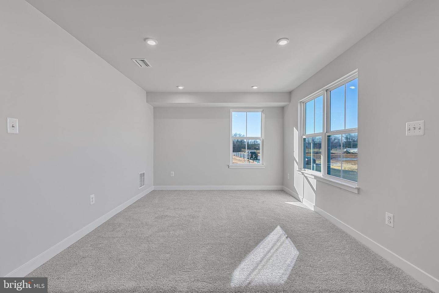 43 Mystic Drive photo 3