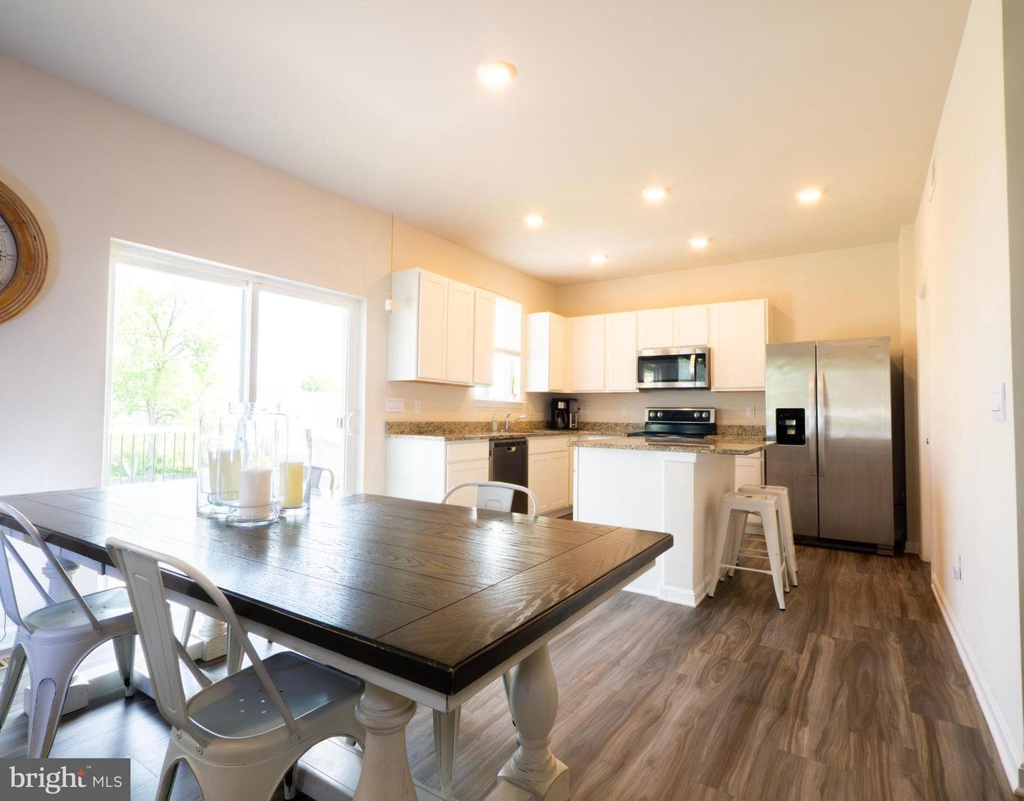 354 Gumspring Drive photo 3