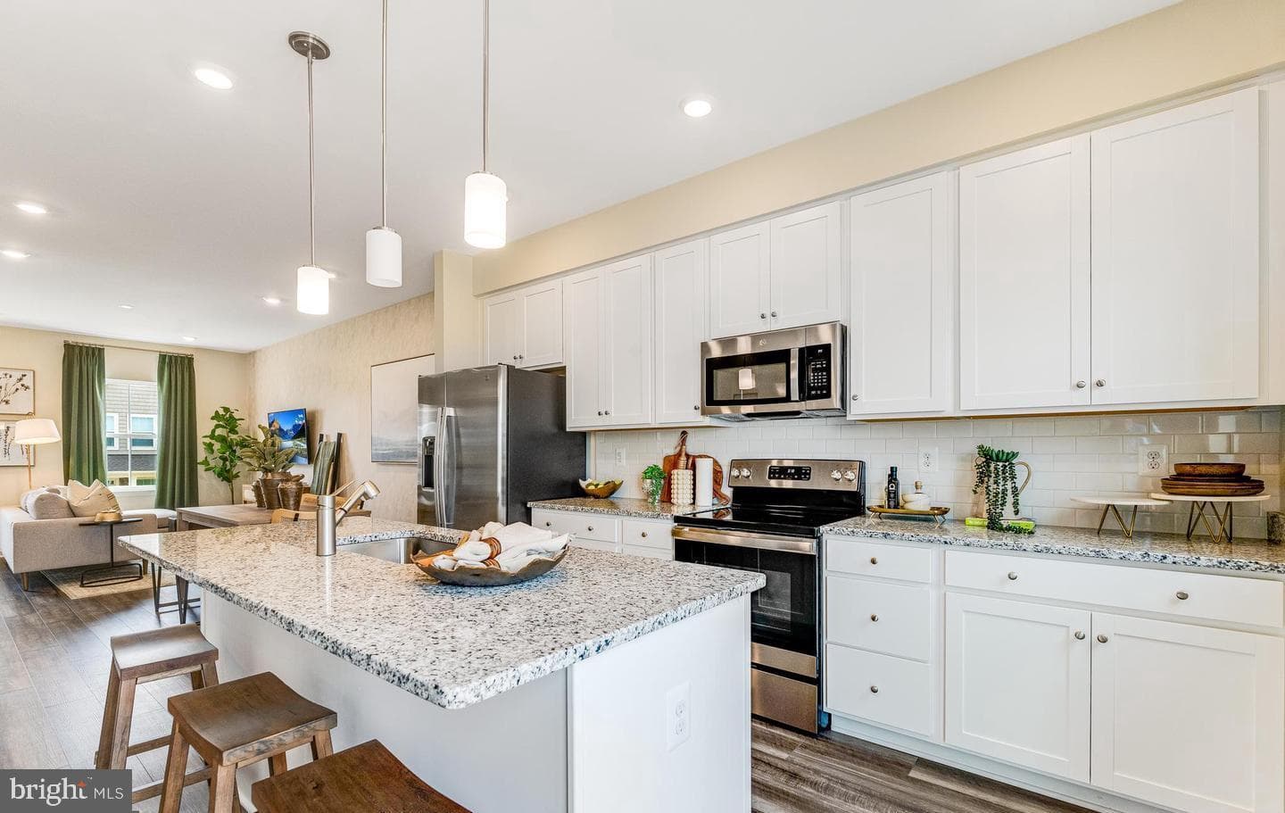248 Swan Field Avenue photo 3