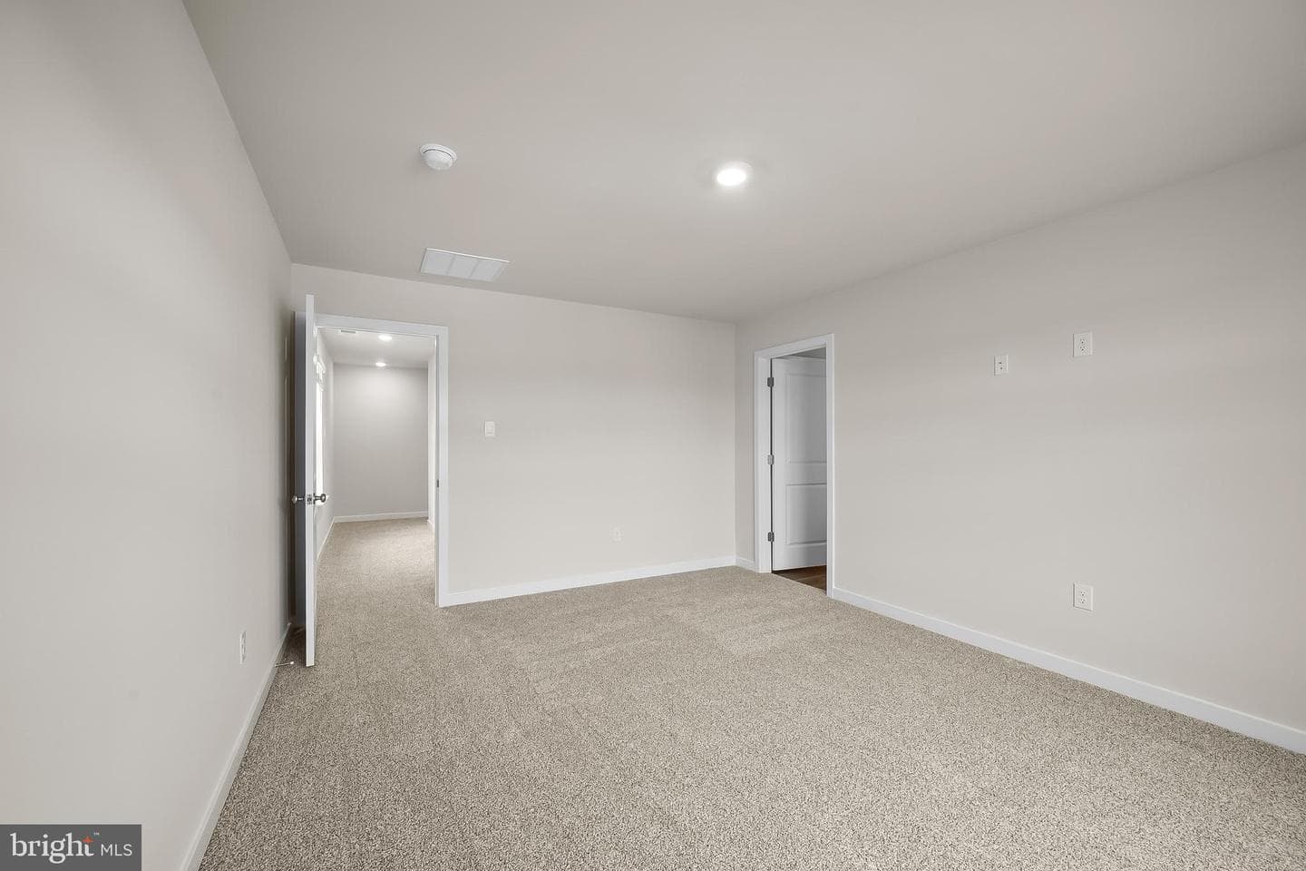 402 Eclipse Street photo 16