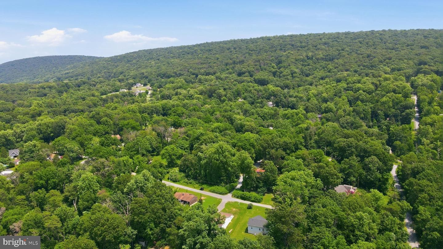 63 Great Oak Lane photo 39