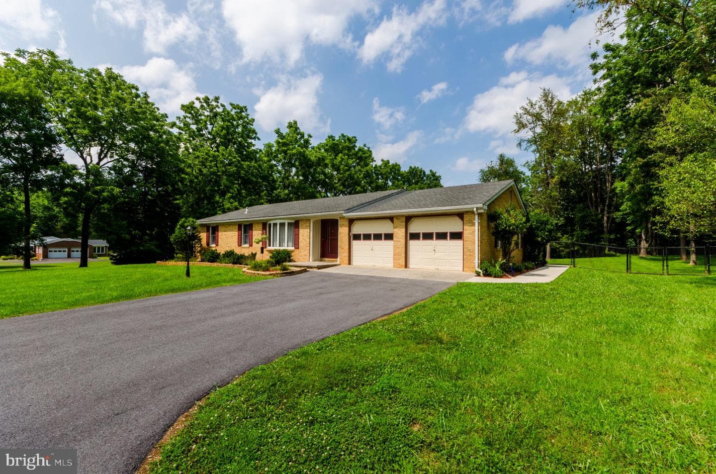 887 Woodbury Drive photo 11