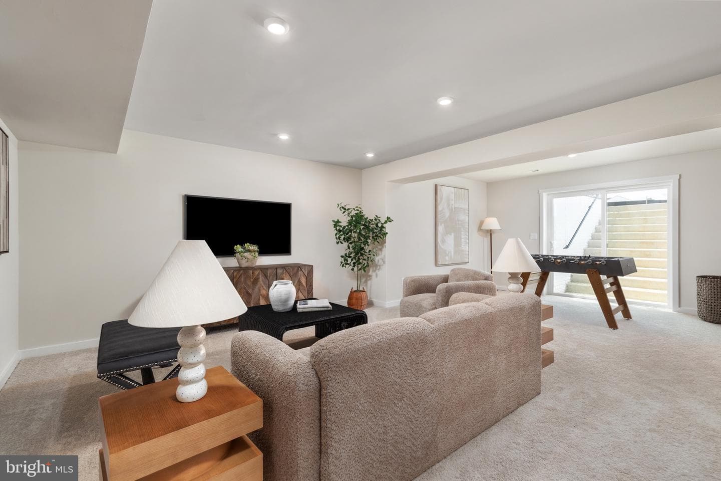 90 Thorton Avenue photo 30