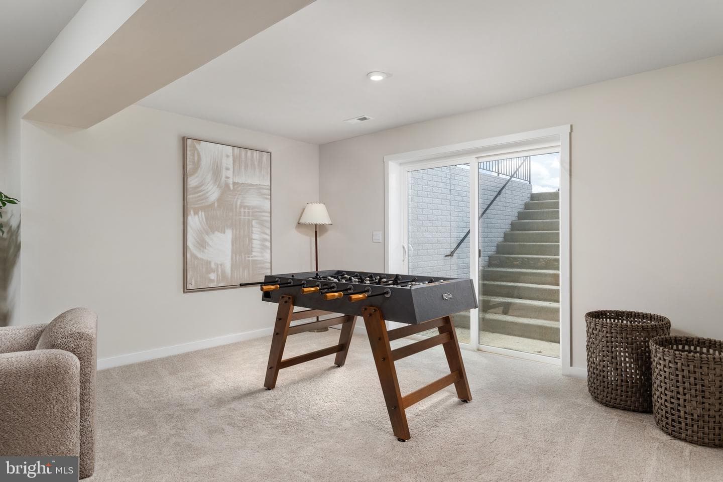 90 Thorton Avenue photo 32