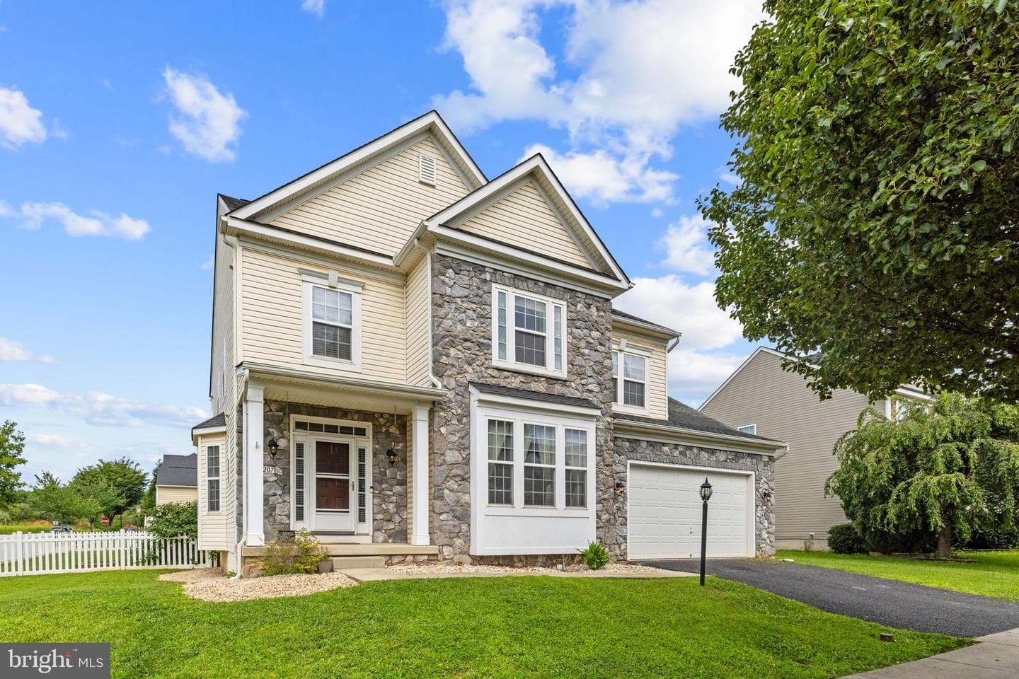 1207 Stallion Street photo 1