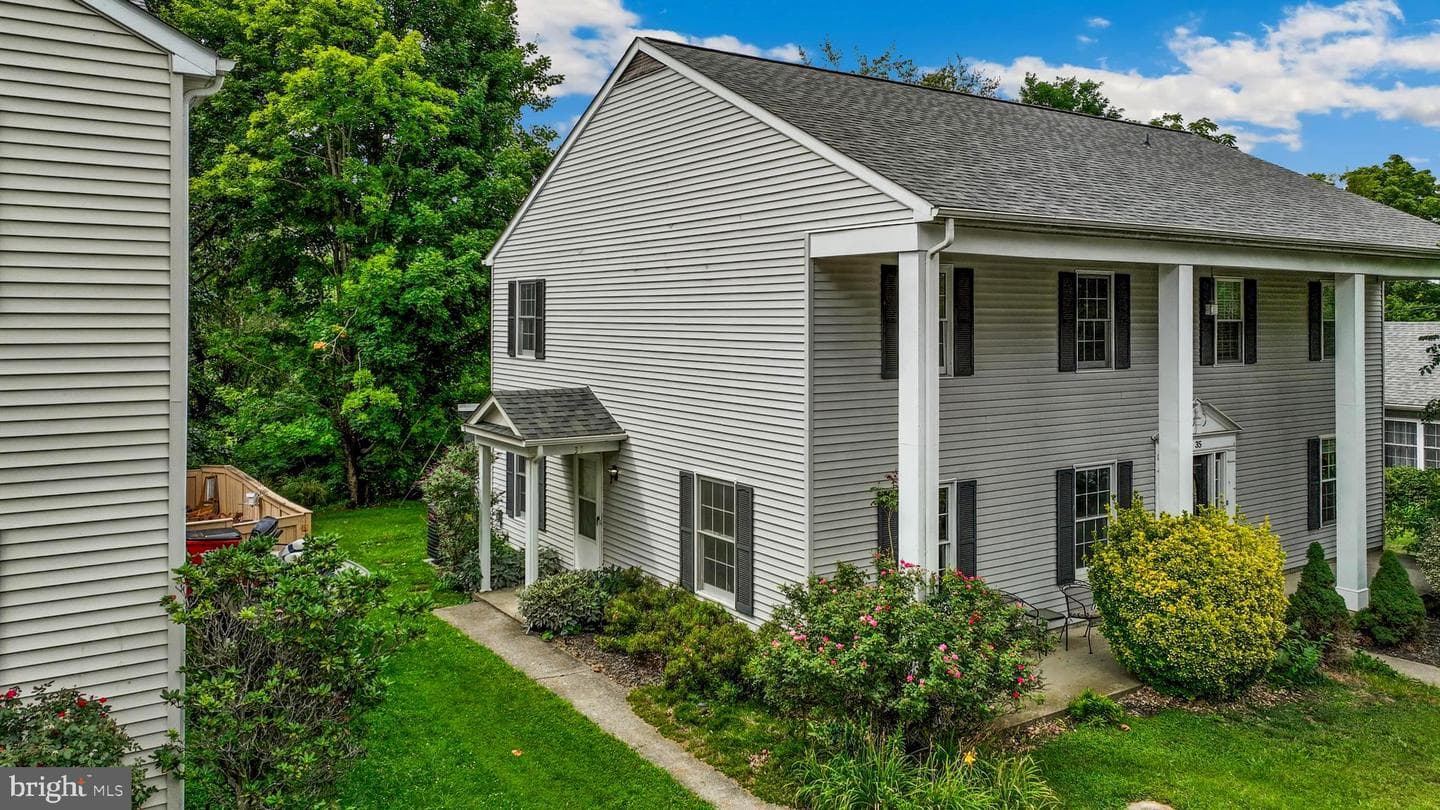 31 Beekman Place photo 1
