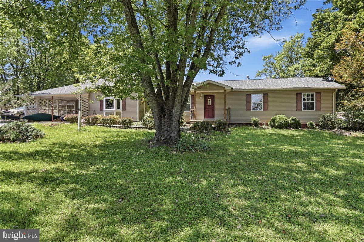 1939 Brucetown Road photo 1