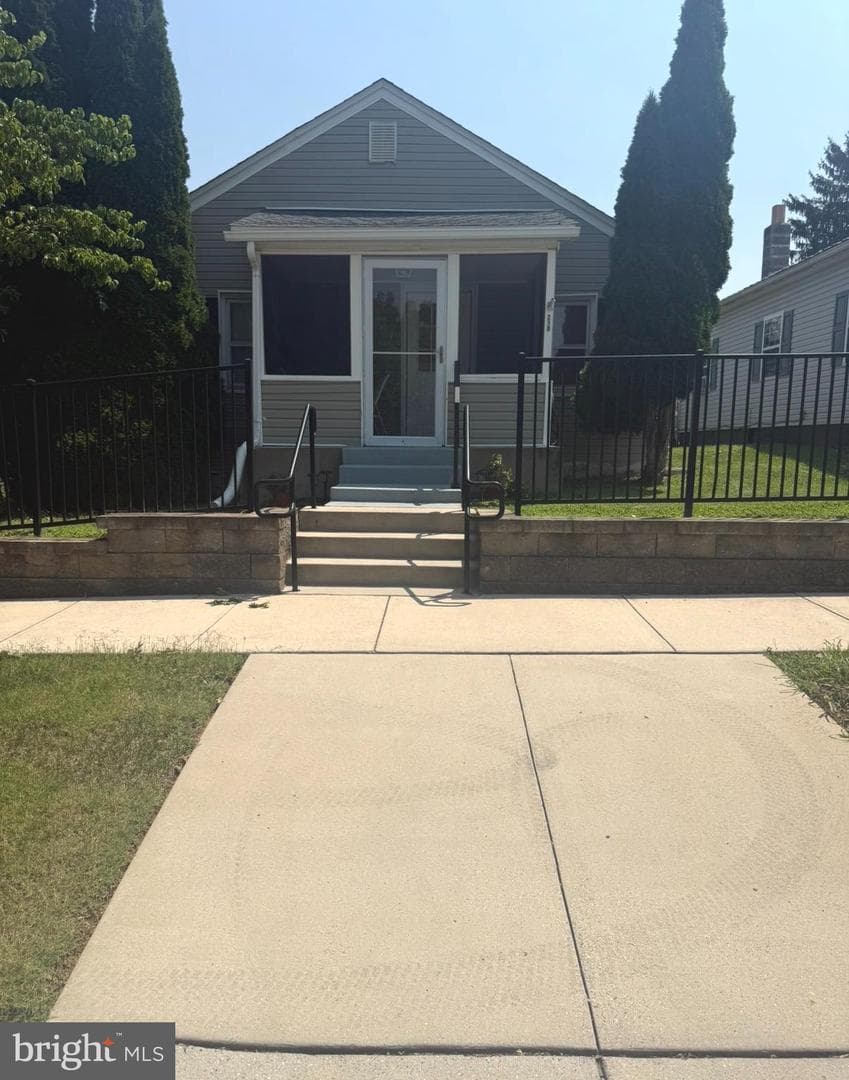 218 N Fairfax Boulevard photo 1