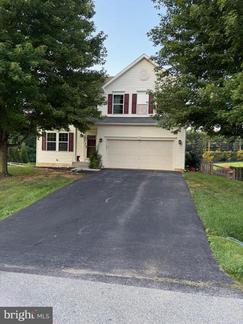 188 Victoria Lane photo 1