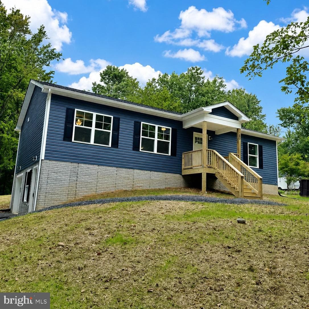 183 Foothill Lane photo 1