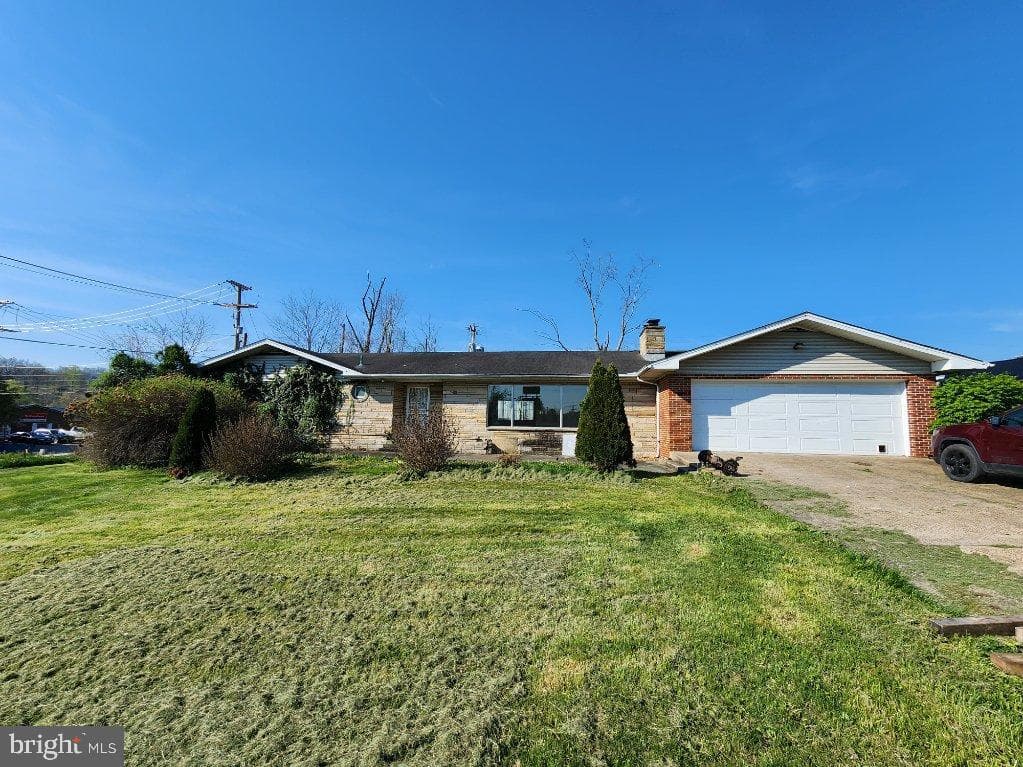 5504 Big Tyler Road photo 1