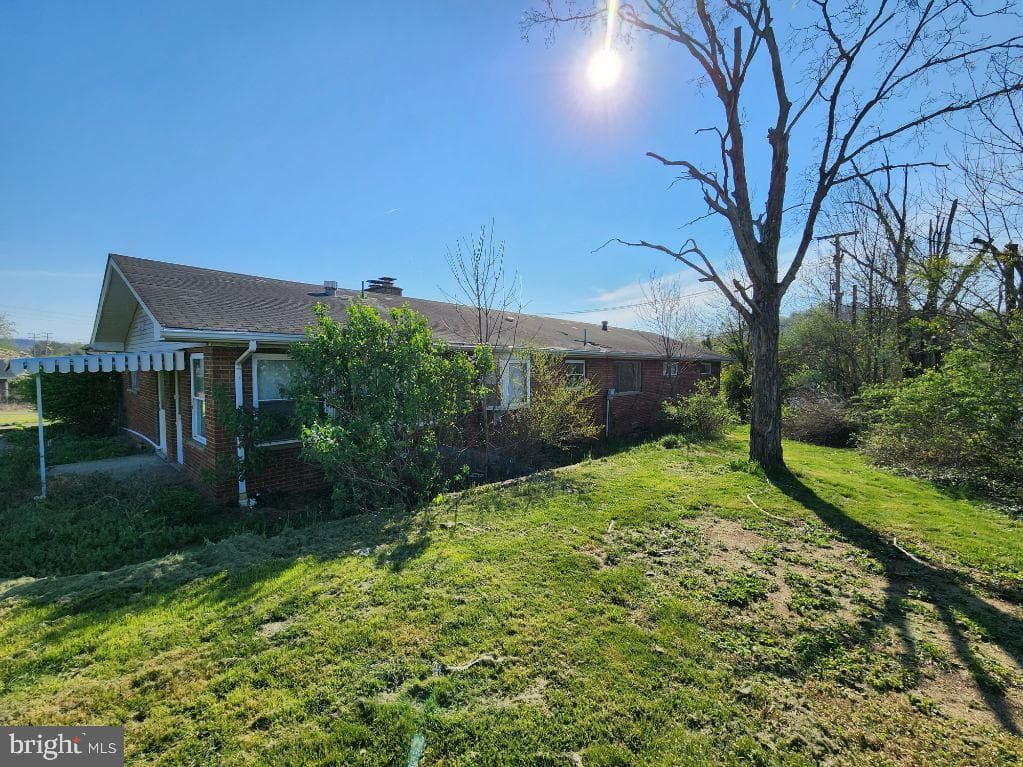 5504 Big Tyler Road photo 6