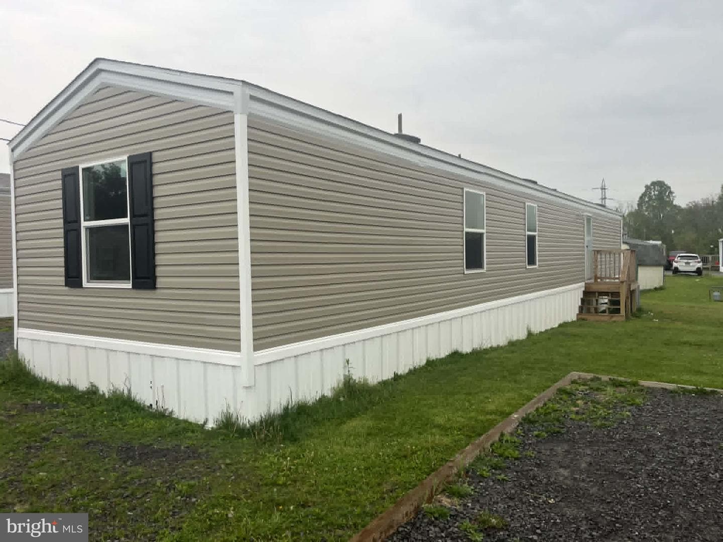 61 Saint Clairs Village photo 2