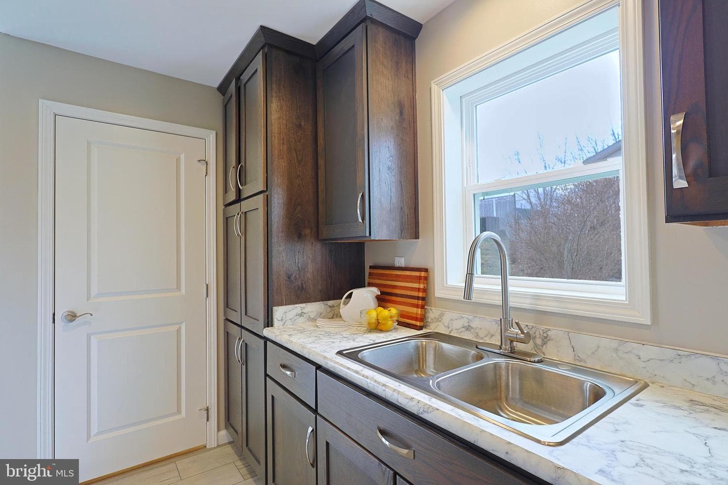 1525 Beacon Street photo 16
