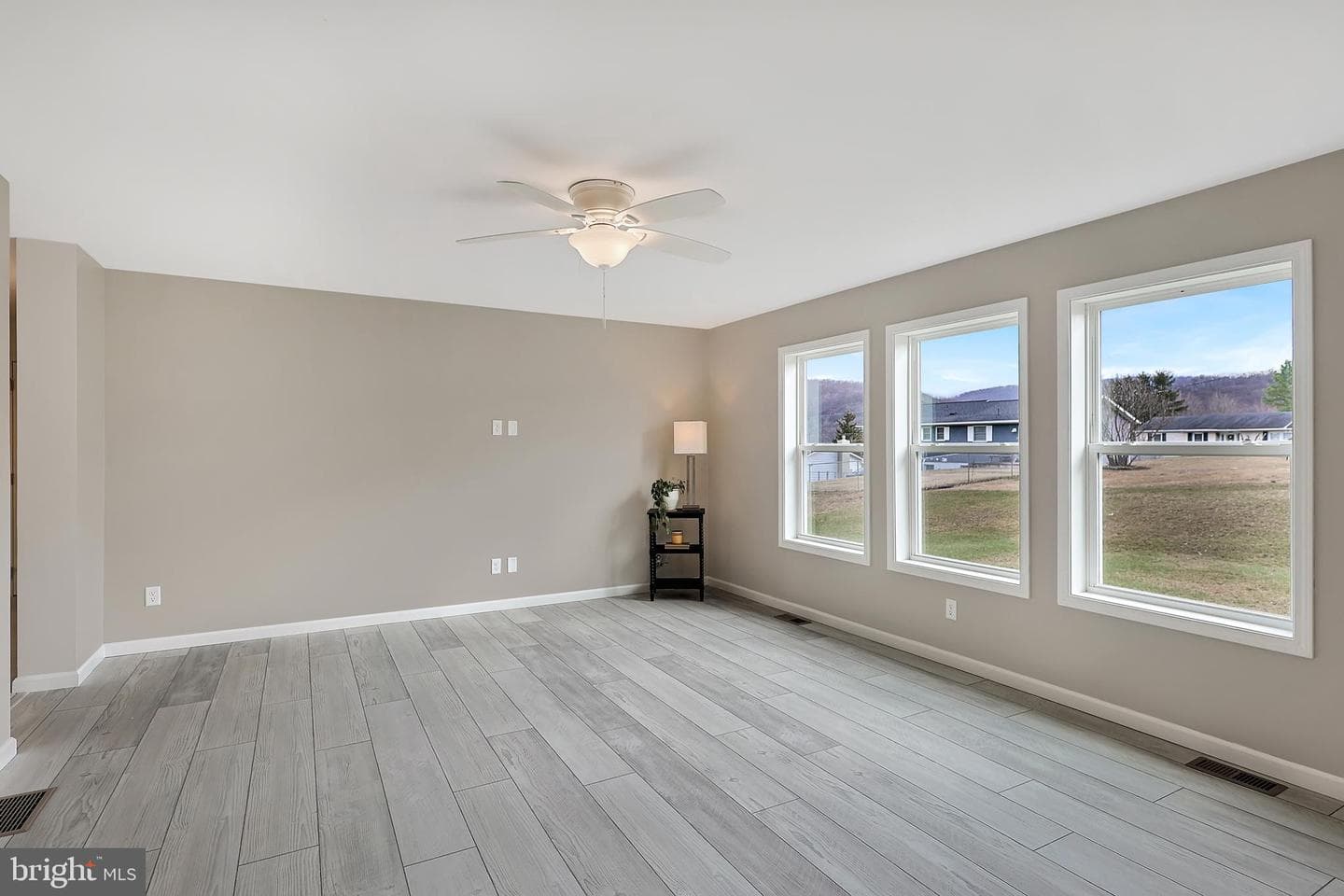 1525 Beacon Street photo 21