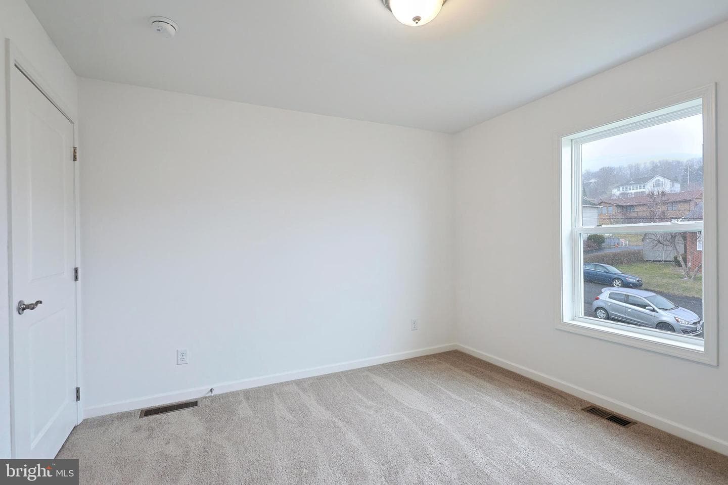 1525 Beacon Street photo 50