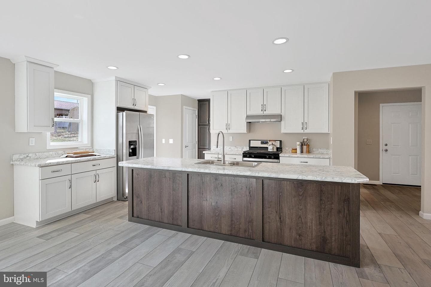 1525 Beacon Street photo 6