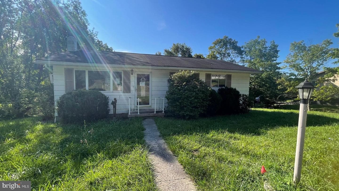 110 Hazelton Drive photo 4
