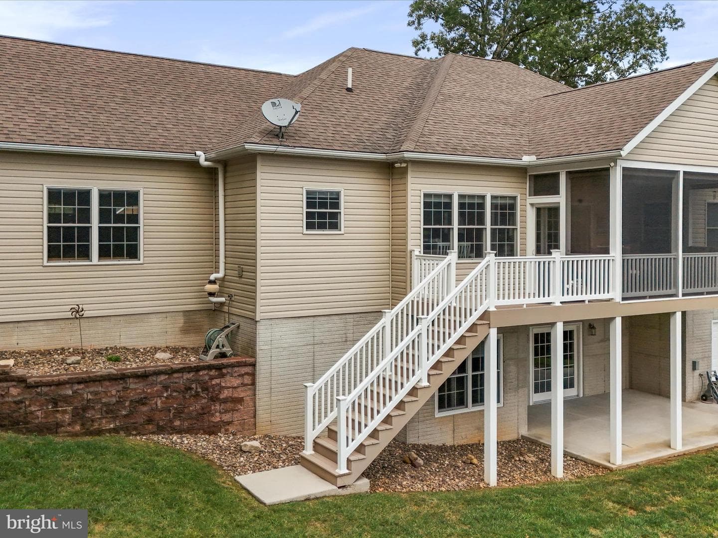 1510 N Lakewood Drive photo 40