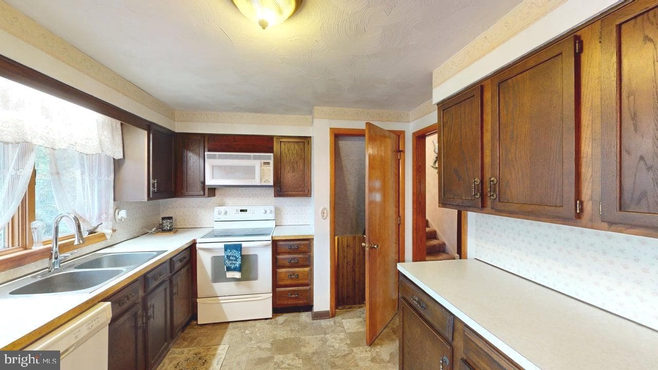 4549 Georges Run Road photo 14