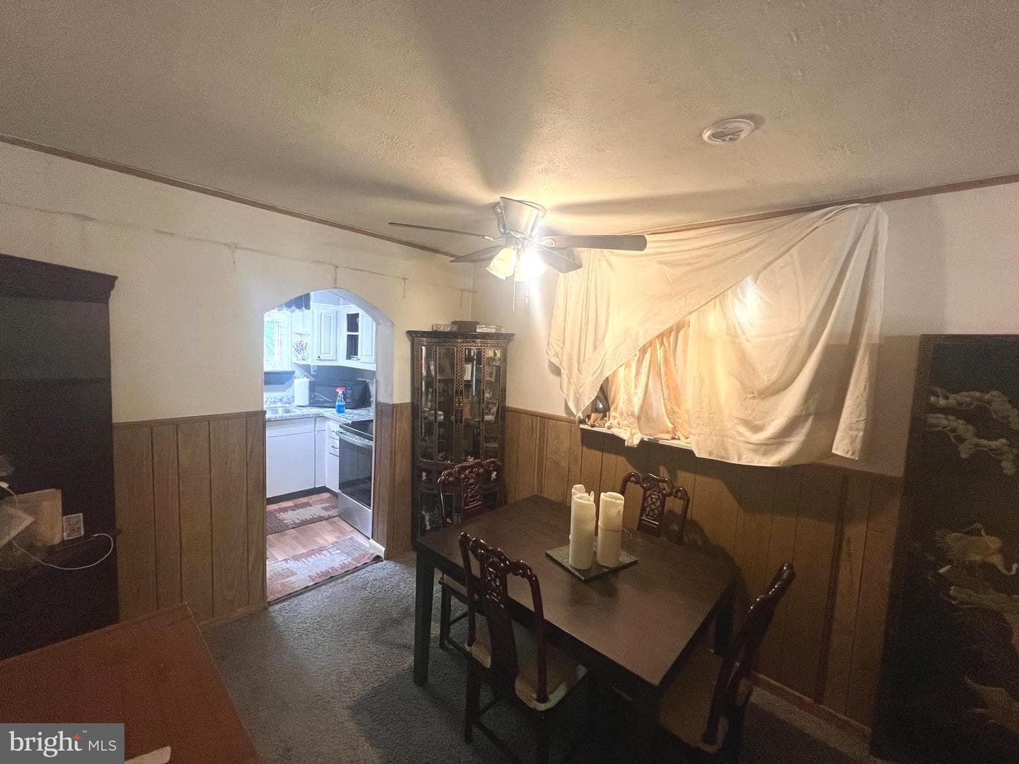 323 Richmond Street photo 11