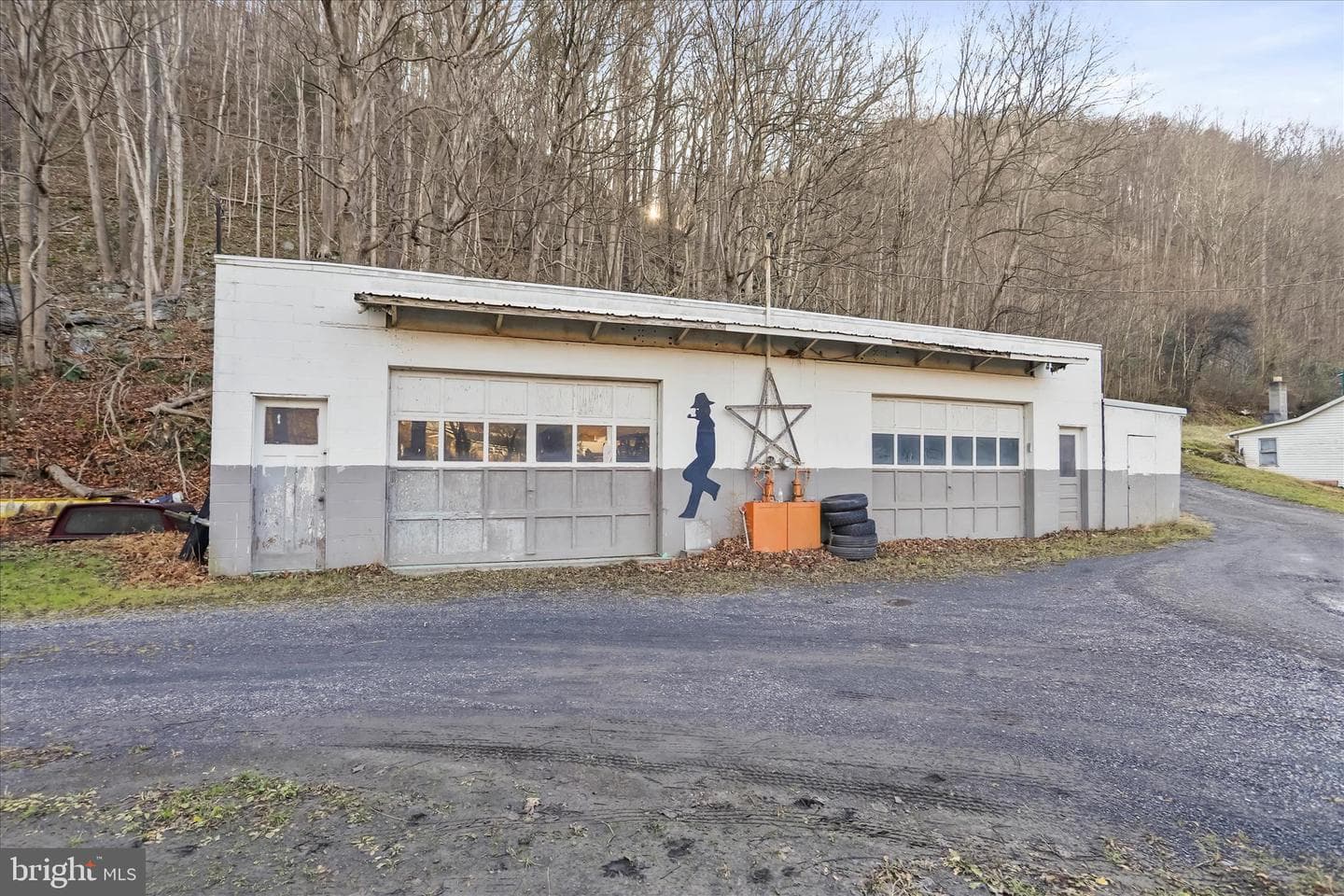 25 Helmick Lane photo 4