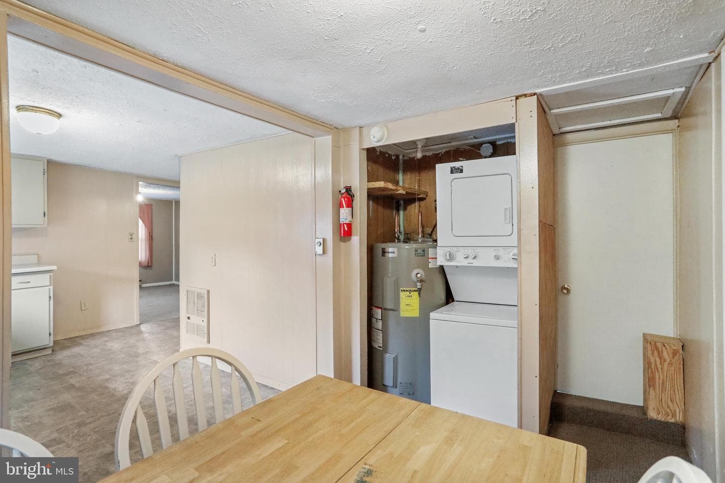 48 Wayland Drive photo 9