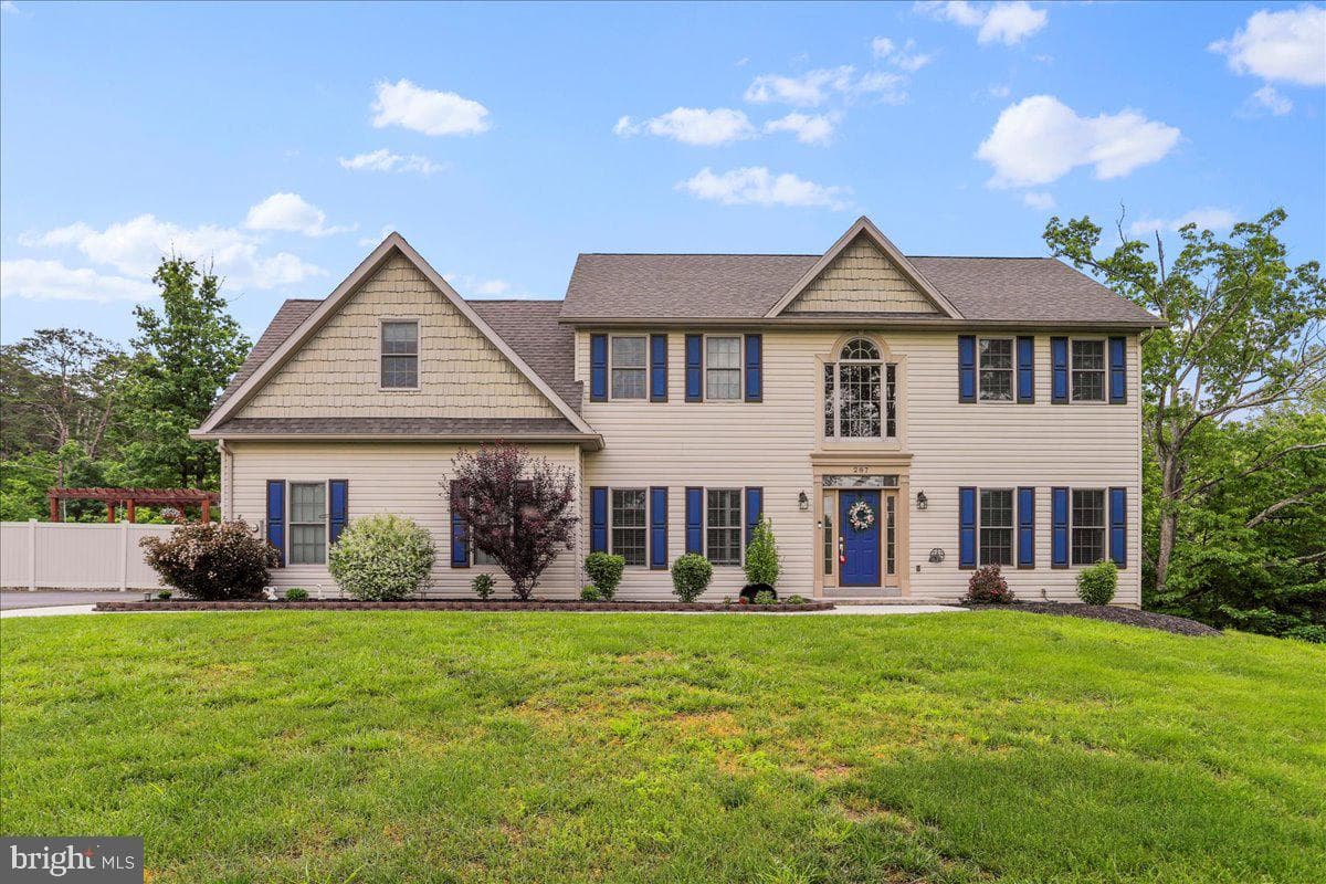 287 N Lakewood photo 1