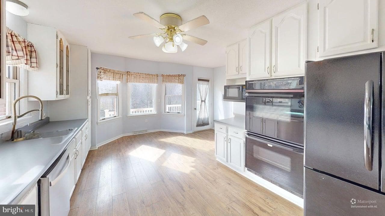 364 Katie Drive photo 6