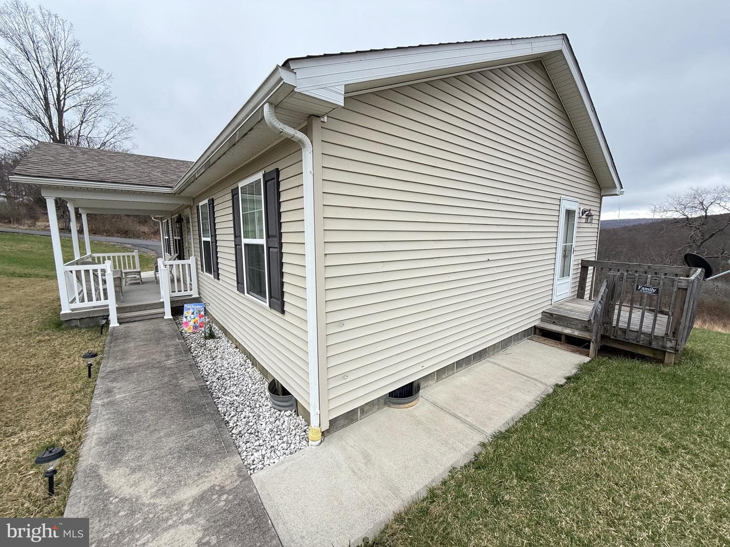 5127 Emoryville Road photo 4