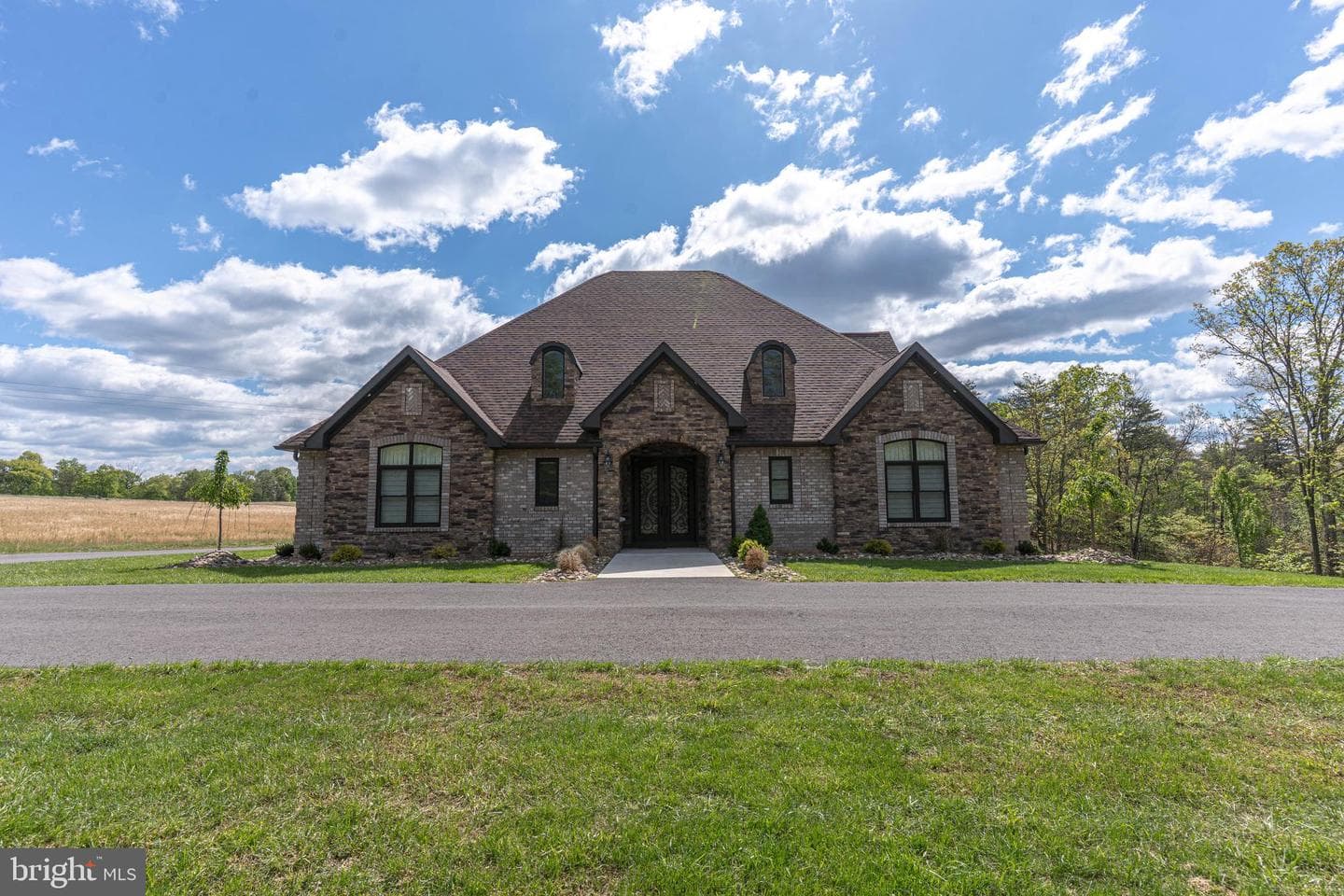 113 N Lakewood Drive photo 3