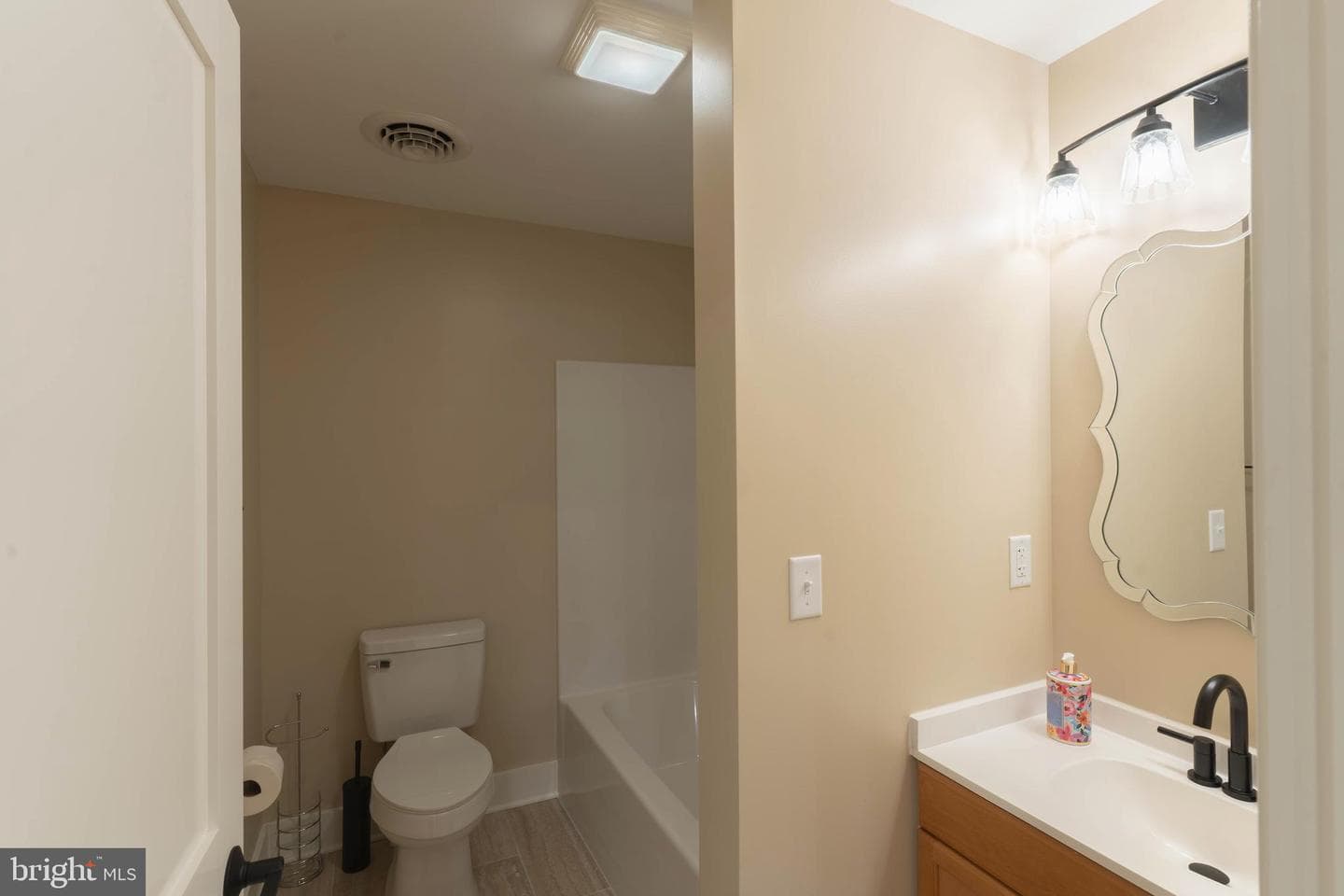 113 N Lakewood Drive photo 62
