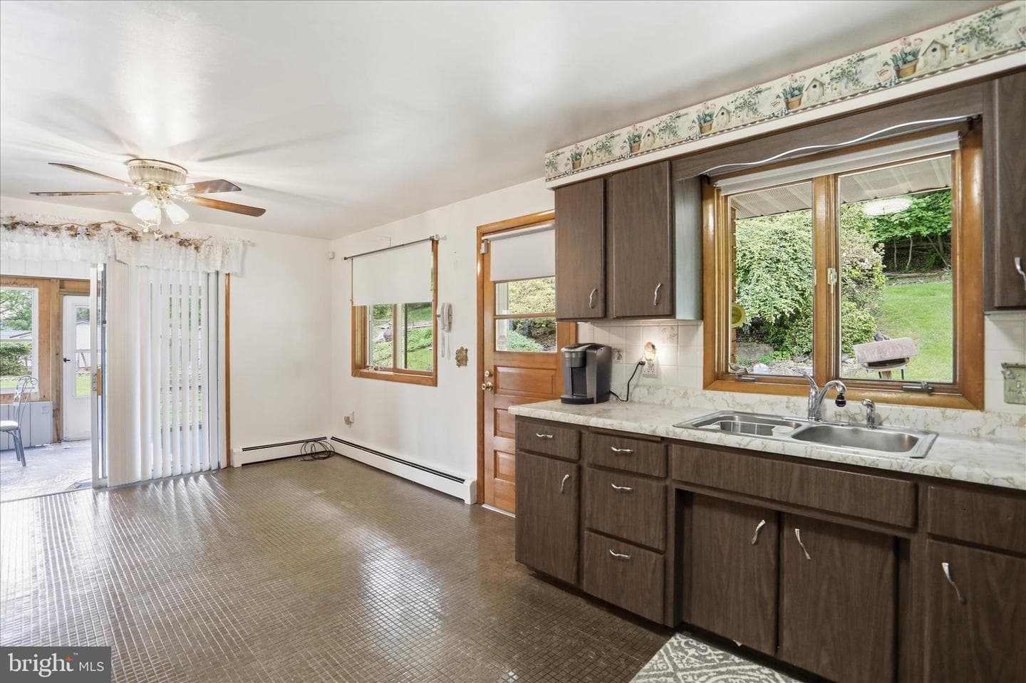 199 Buser Street photo 12