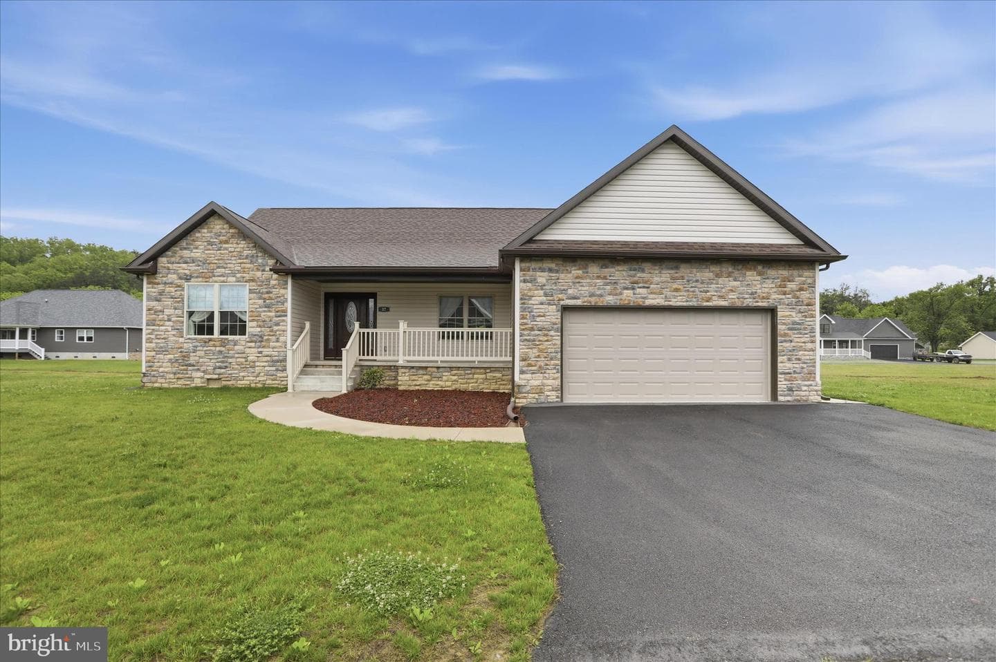 37 W Creek Run Loop, Fort Ashby